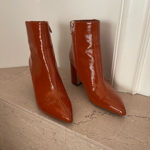 Sam Edelman Hilty 2 Ankle Boot in Tawny Brown Crinkle Patent Leather Size 9.5